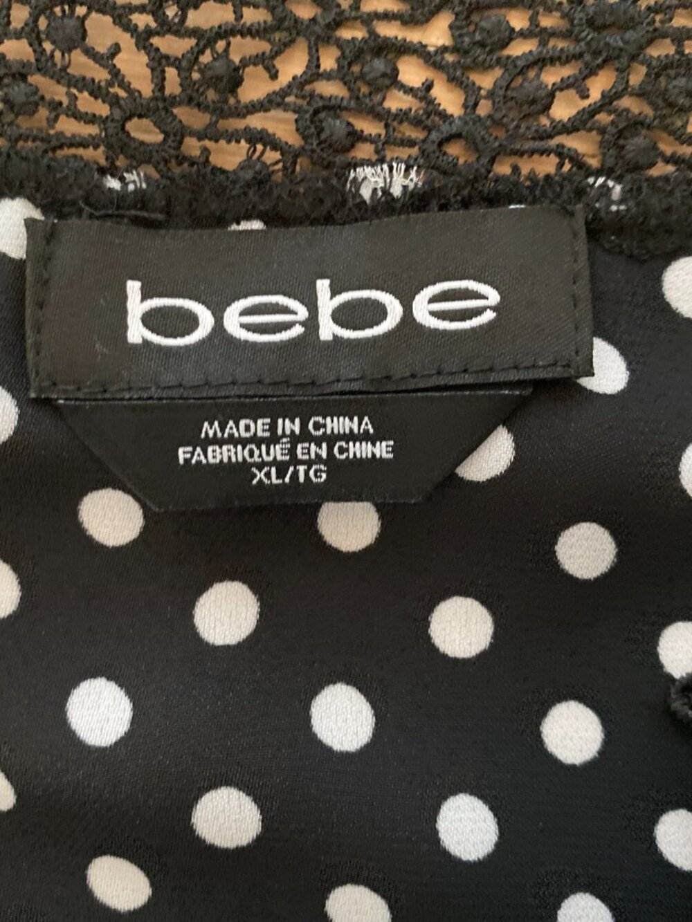 Bebe Polka Dot Print Lace Cold Shoulder Top Size XL - Picture 10 of 11